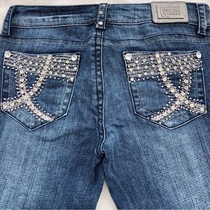 Like new Grace In LA Bling Capri Denim Jeans. Never worn